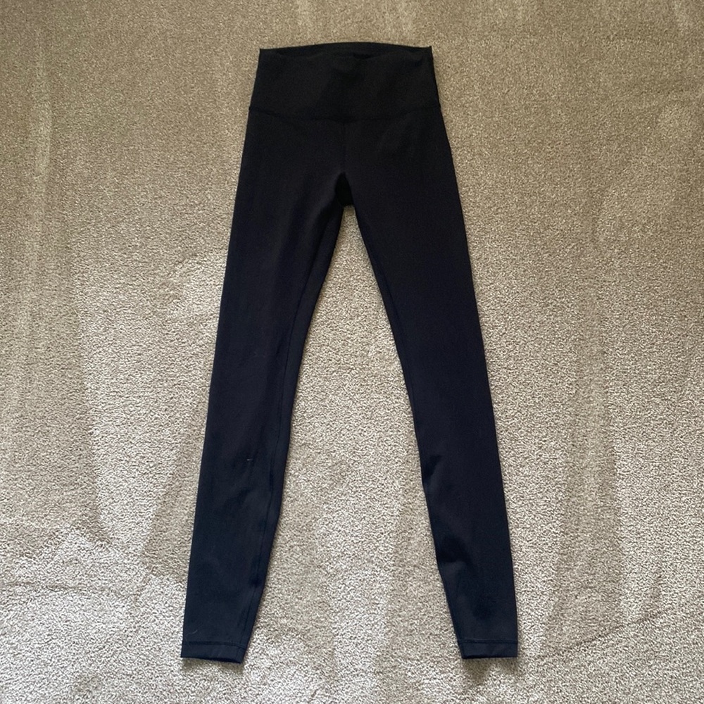 Lululemon wunder train high-rise tight. 31”. Black. Size 8.